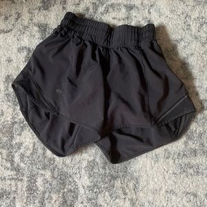 Lululemon Hotty Hot Short